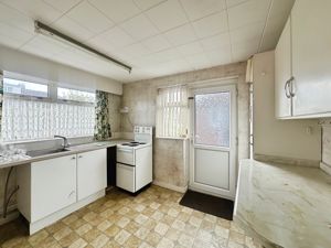 Kitchen- click for photo gallery